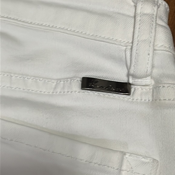 EUC KanCan white shark bite jeans size 0/23 - Picture 3 of 6